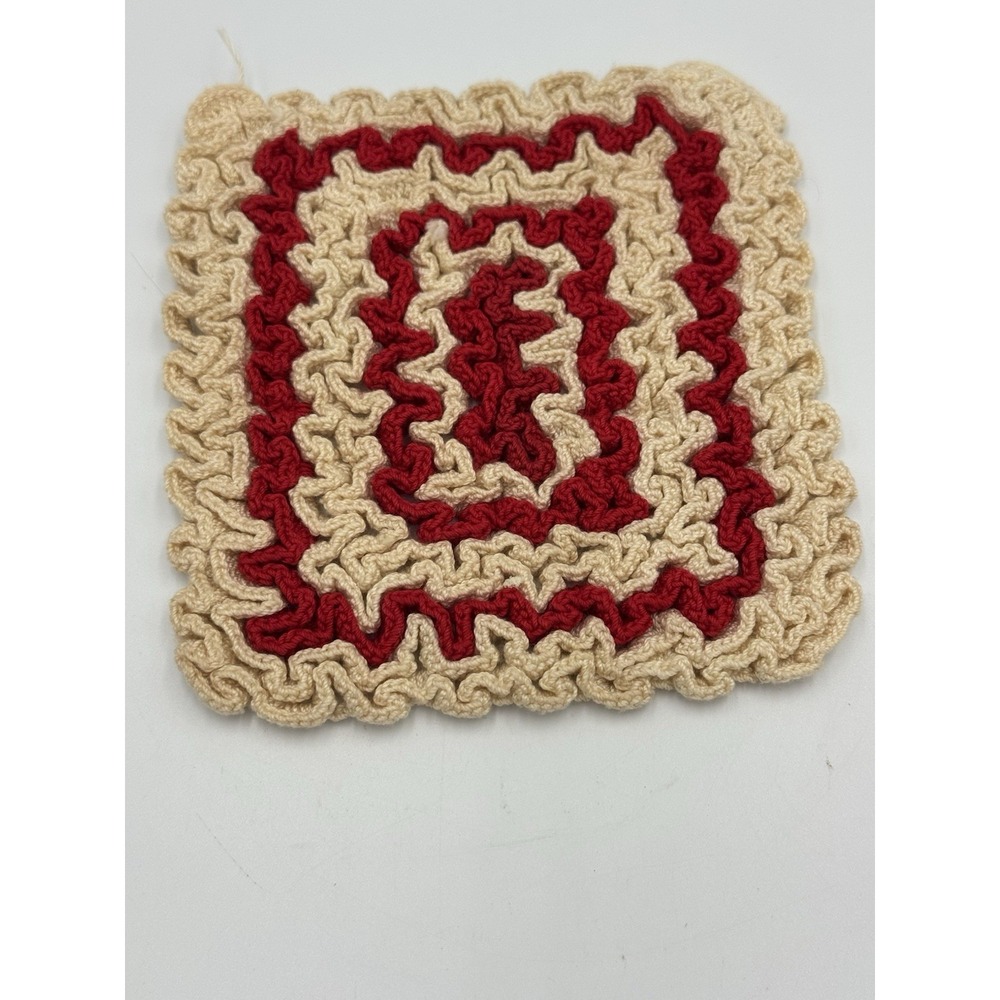 Hand Crocheted Wiggly-Stitch Doily Potholder White Red Vintage